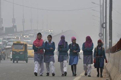 Delhi Wakes Up To Season’s Coldest Morning