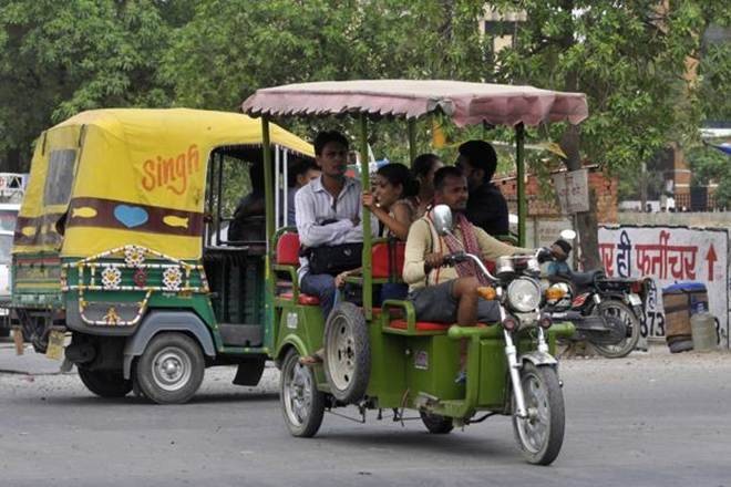 Delhi govt panel recommends replacing cycle rickshaws with e-rickshaws