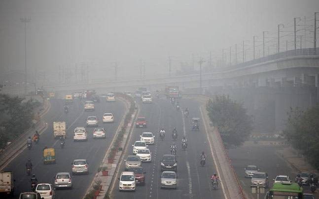 Smog Turns India’s Capital Into ‘Gas Chamber’, Primary Schools To Remain Closed Tomorrow