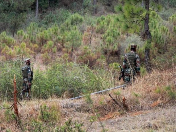 Army Major, 3 soldiers killed in Pak firing along LoC