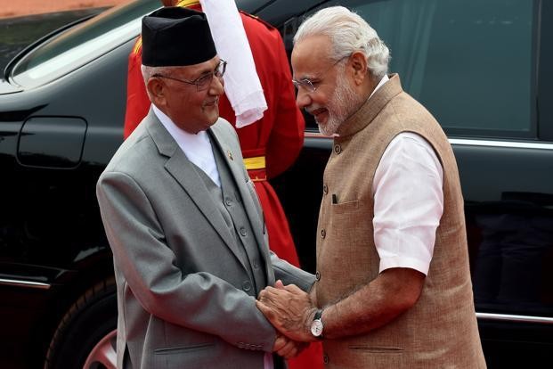 Modi talks to top Nepalese leaders Oli, Prachanda