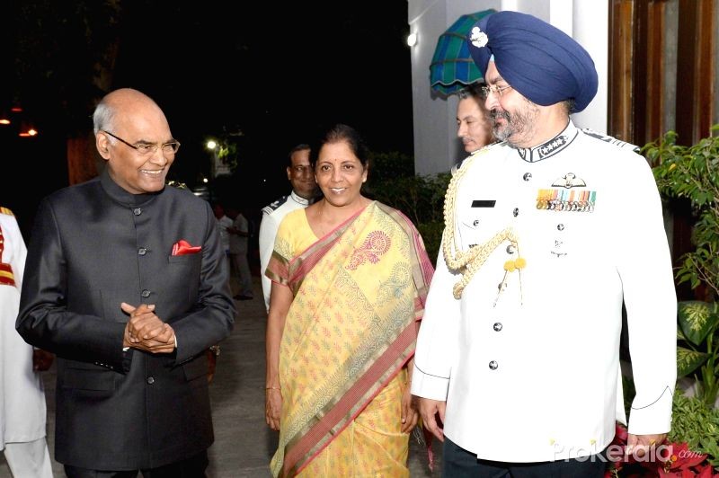 Defence Minister Sitharaman calls on President Kovind