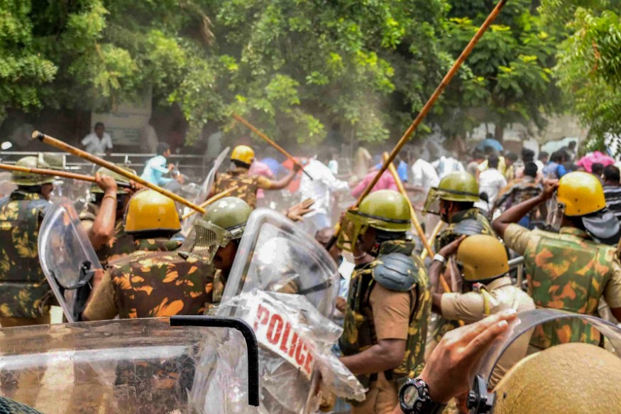 High Court Orders CBI Inquiry into Police Firing During Anti-Sterlite Protests..