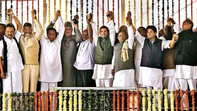 Opposition leaders show unity, sans Mamata Banerjee, Akhilesh Yadav & Mayawati