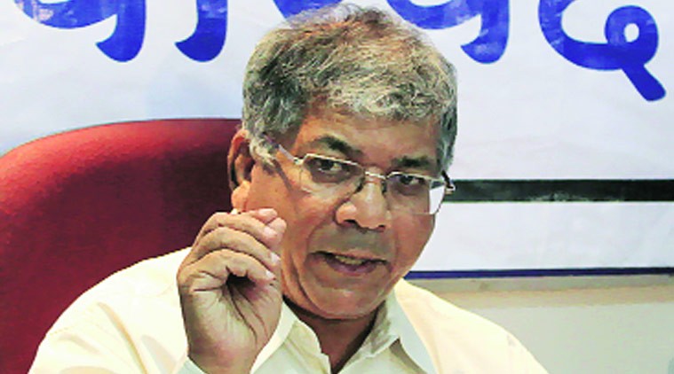 BJP, Sena impasse continues in Maharashtra, Prakash Ambedkar to seek President's rule