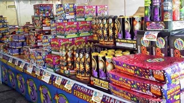 Mumbai: 100 cases filed against locals for flouting Supreme Courts guidelines on firecrackers