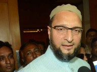 Why police flag-march only at Charminar, asks Owaisi