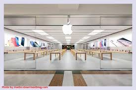 COVID-19 forces Apple to temporarily close retail store in Italy