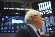 US stocks close higher amid data