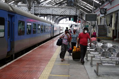 Southern Railway to run specials to clear rush