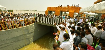 Telangana releases Godavari water into Manjeera