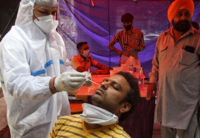 Another grim record, India reports 3.32L cases and 2,263 deaths