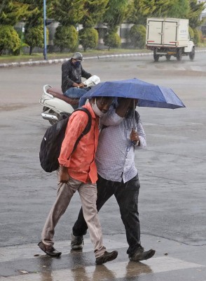 Heavy rains in Kerala for 5 days, forecasts IMD