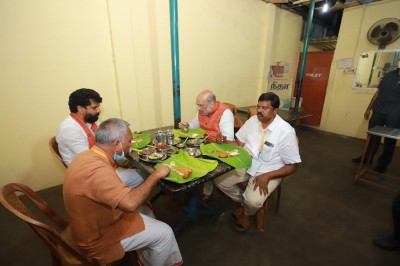 After rally and roadshow, Shah enjoys dinner at 'dhaba'