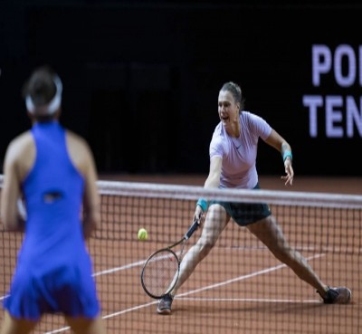 Sabalenka defeats Andreescu, Badosa outlasts Rybakina in Stuttgart