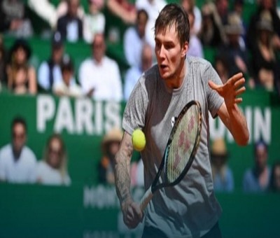 Monte Carlo Masters: Bublik spoils Wawrinka's return to the circuit