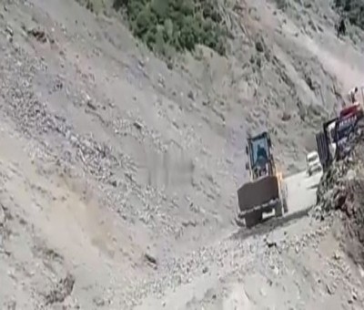 Jammu-Srinagar National Highway blocked at Ramban