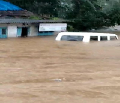 5 dead as heavy rain lashes Kerala