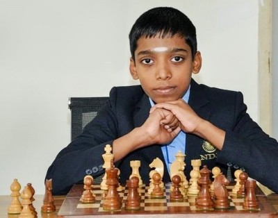 Praggnanandhaa, Carlsen share FTX Crypto Cup lead