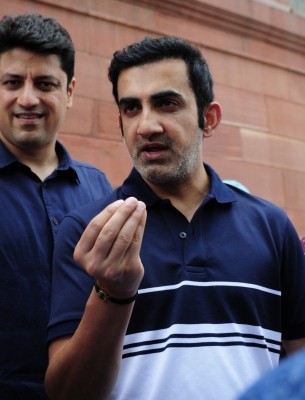 'Delhi under rule of group of thugs', says Gautam Gambhir after CBI raid at Sisodia's house