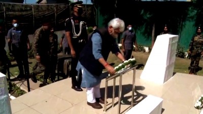 J&K LG pays homage to Maqbool Sherwani, Sikh Regiment soldiers