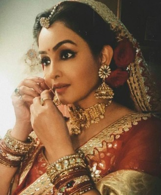 Shubhangi Atre enjoys bridal makeover during shooting