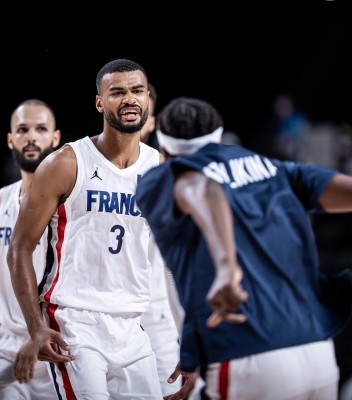 Olympics: France edge out Slovenia, to meet USA in dream basketball final