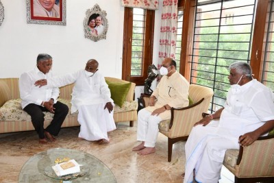 Bommai meets ex-PM Deve Gowda, seeks blessings