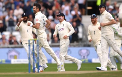 Hussain praises Root for getting it right in Headingley Test