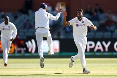 India gamble again, drop Ashwin