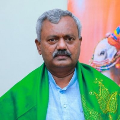 Karnataka minister urges children be sent to schools, BJP MLA against