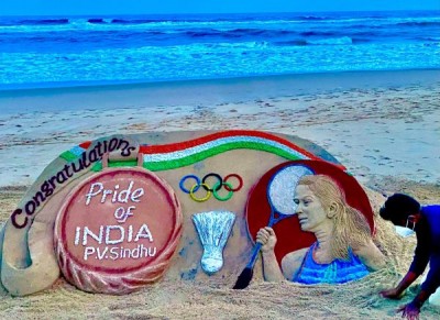 Sindhu just loves Sudarsan Pattnaik's sand art