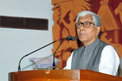 CPI-M doesn't accept Tripura civic polls verdict: Manik Sarkar