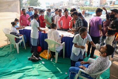 Daily Covid cases cross 200-mark in Gujarat, active caseload over 1,000