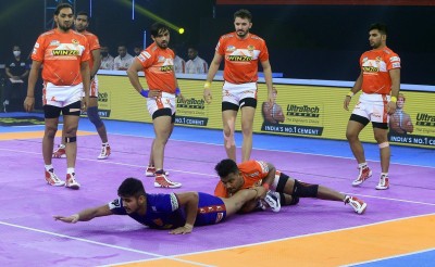 PKL 8: Gujarat Giants hold Dabang Delhi KC 24-24