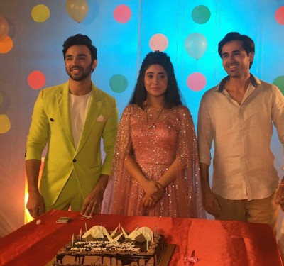 Shivangi Joshi thrilled as 'Balika Vadhu' completes 100 episodes