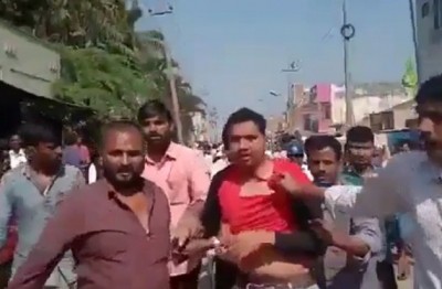 Man assaulted by public for killing baby girl in K'taka