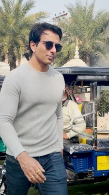 Sonu Sood to distribute e-rickshaws, starts with his hometown Moga