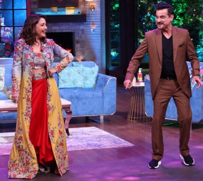 Madhuri Dixit, Sanjay Kapoor recreate their 'Raja' chemistry on 'The Kapil Sharma Show'