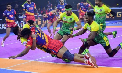 PKL 8: Patna Pirates take on U.P. Yoddha, Bengaluru Bulls battle Dabang Delhi in semis