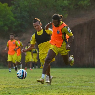 ISL 2021-22: Kerala Blasters, Jamshedpur FC lock horns in marquee clash