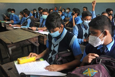 Offline teaching to resume for Class 1-9 from Feb 7 in Guj