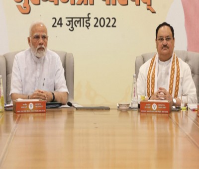 PM meets Chief Ministers of BJP-ruled states