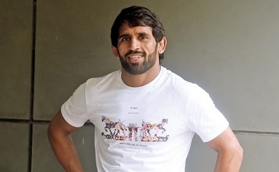 Bajrang Punia obtains UK visa for CWG, will travel to the US for training before Games (Ld)