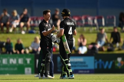 Michael Bracewell helps Kiwis clinch ODI series against Ireland