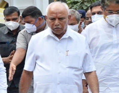 Yediyurappa reaches legislature party meet with Pradhan, Reddy