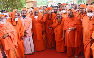 Challenge accepted, says Lingayat seer on leadership change in K'taka