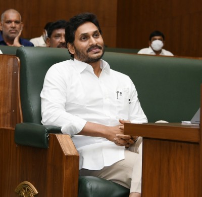 Andhra wants cordial relations with neighbours: Jagan