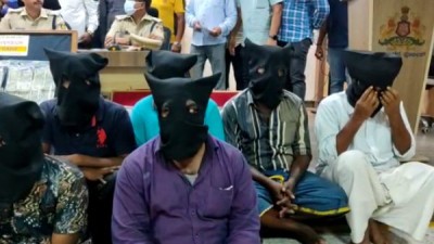 K'taka police nab family of 11 inter-state robbers from Andhra, TN