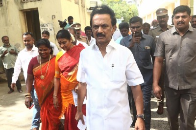 Stalin juggles between inclusive politics, all-out attack on AIADMK